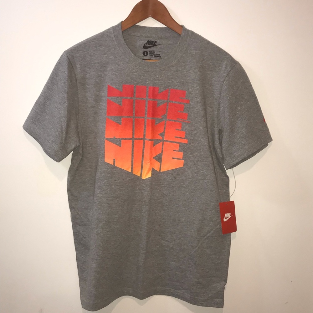 Nike short-sleeve Tee